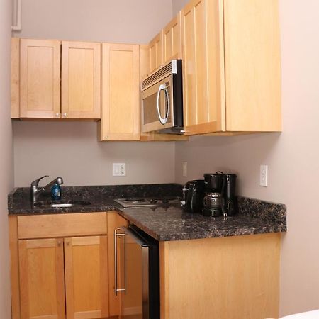 Stylish Downtown Studio In The South End, C. Ave #1 ボストン エクステリア 写真