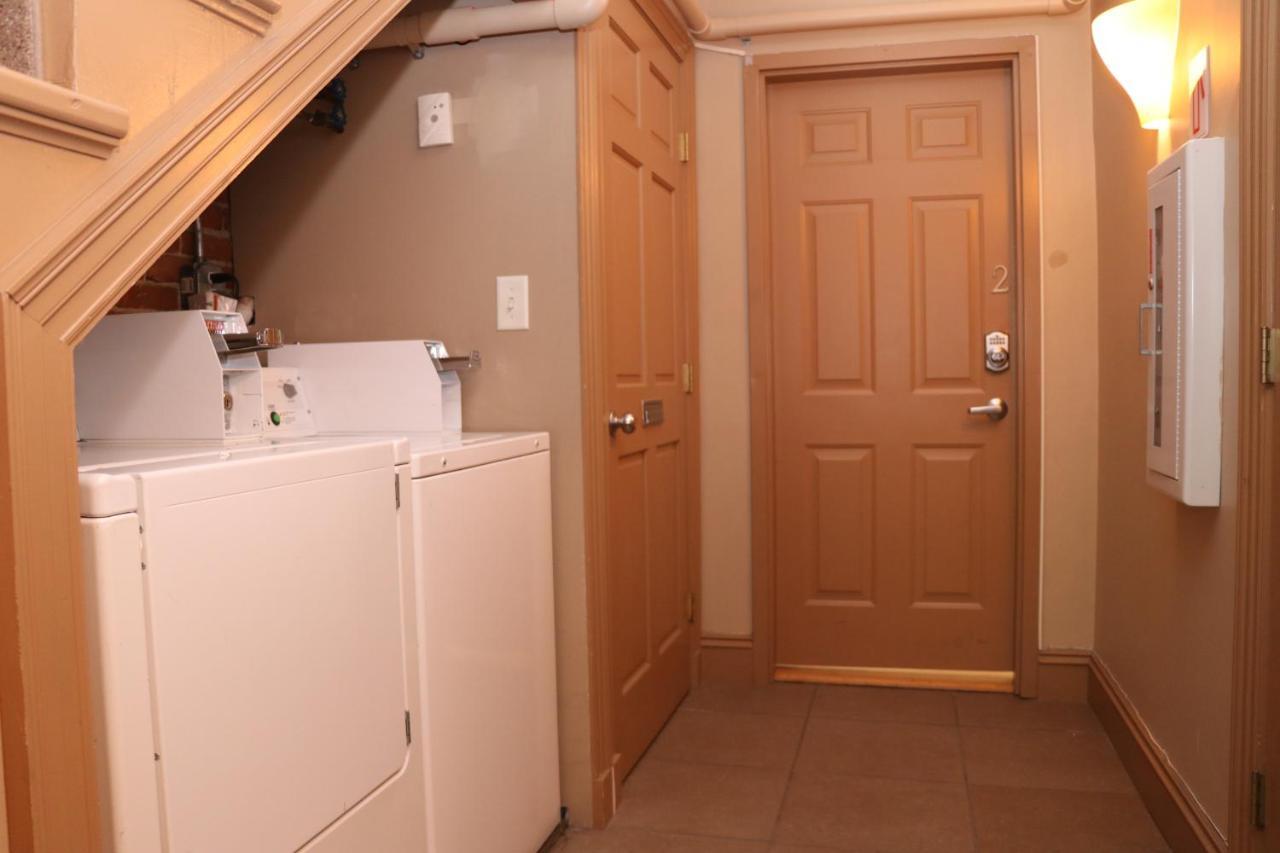 Stylish Downtown Studio In The South End, C. Ave #1 ボストン エクステリア 写真